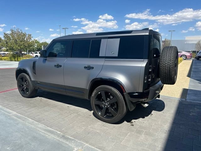 Used 2023 Land Rover Defender 110 V8 AWD/4WD image 7