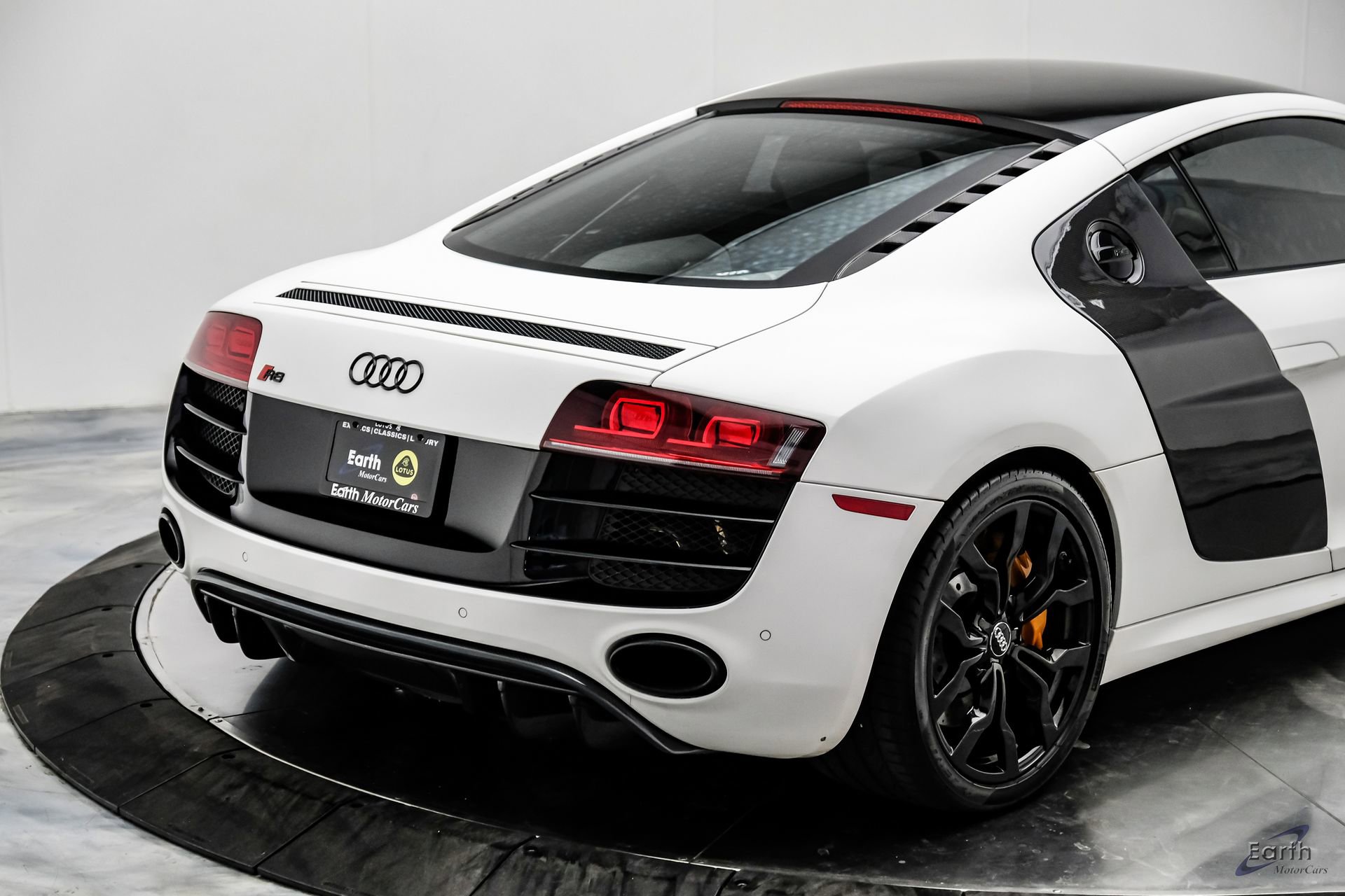 Used 2010 Audi R8 V10 image 23