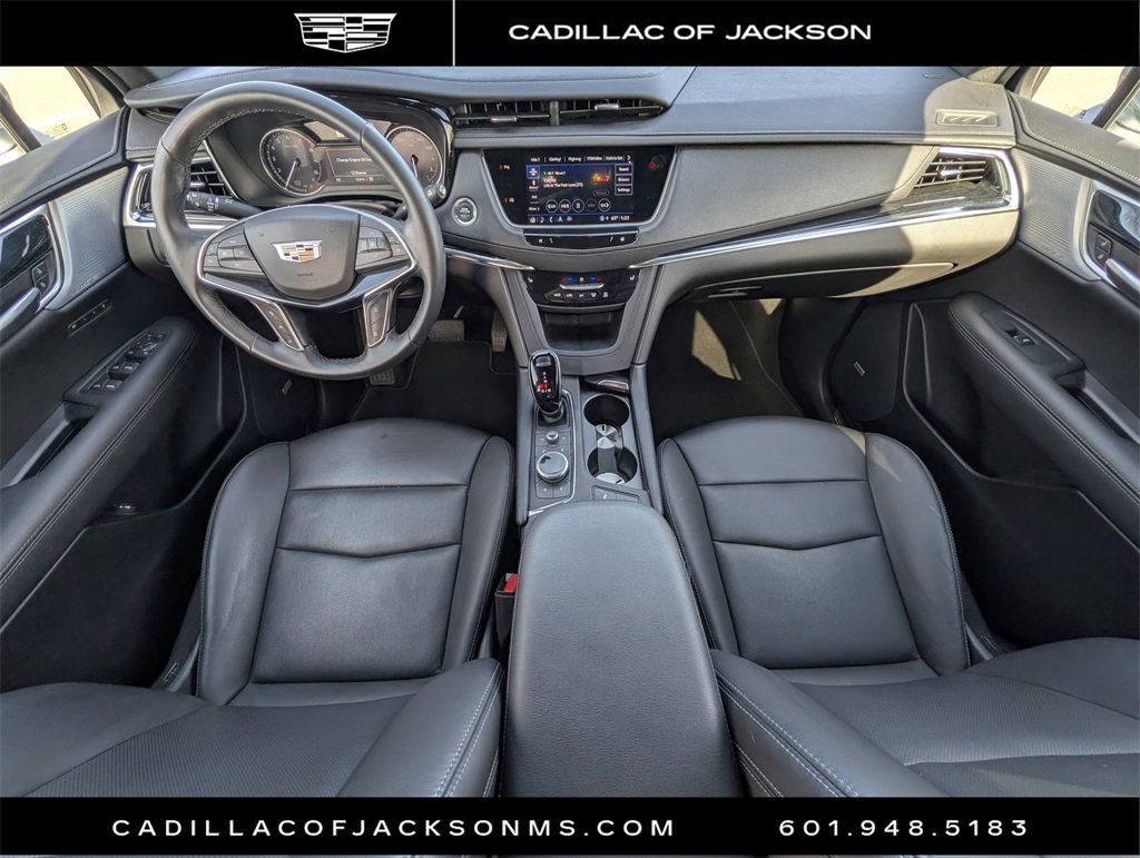 Certified 2025 Cadillac XT5 Premium Luxury image 9