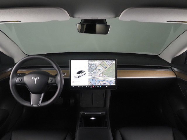Used 2023 Tesla Model 3 image 3