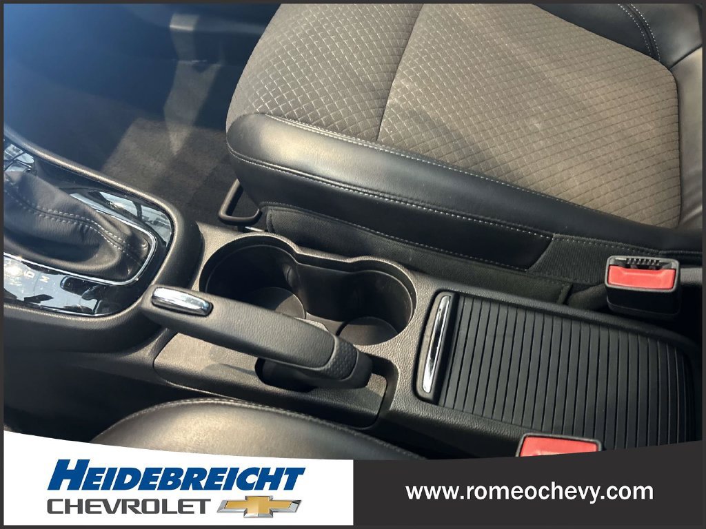 Used 2020 Buick Encore Preferred FWD image 26