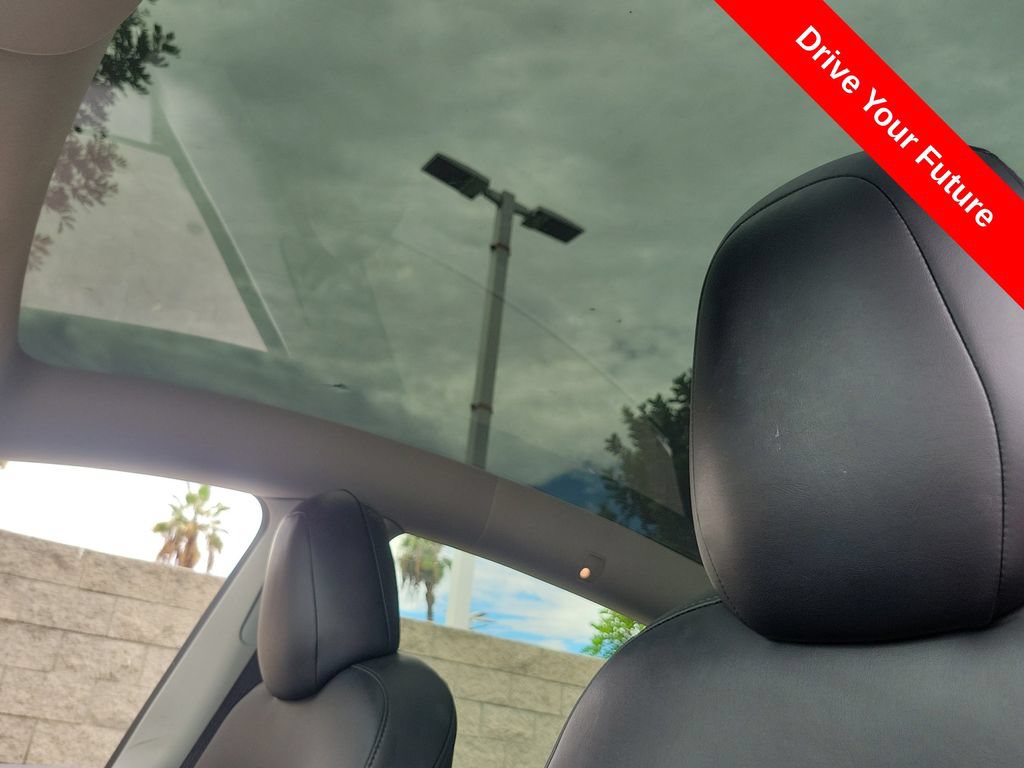 Used 2021 Tesla Model Y Long Range AWD/4WD image 14