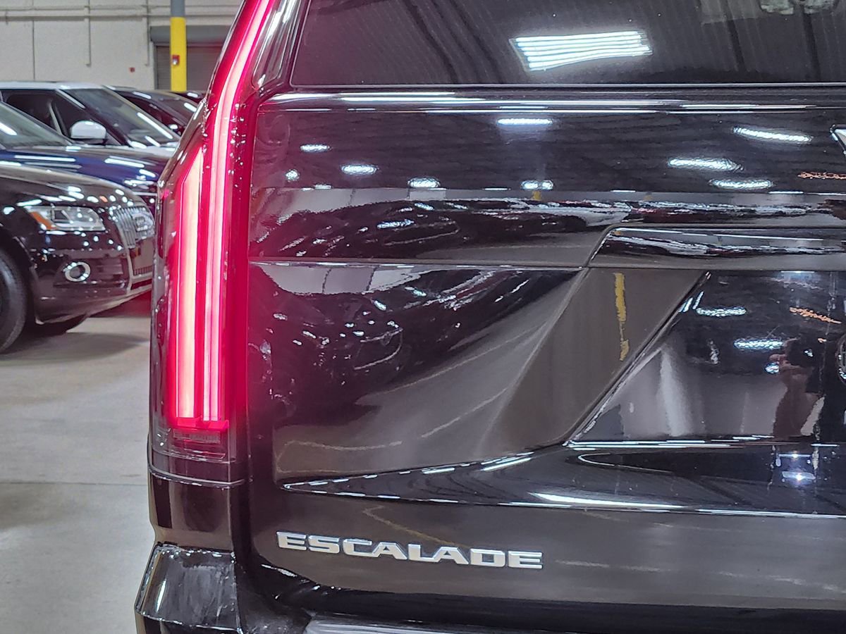 Used 2025 Cadillac Escalade ESV Sport Platinum image 20