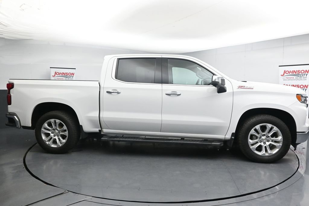 Used 2023 Chevrolet Silverado 1500 LTZ w/ LTZ Convenience Package II AWD/4WD image 9