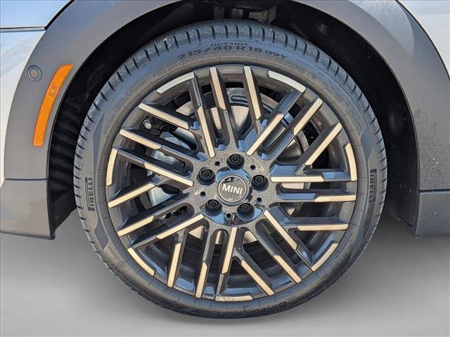 Certified 2025 MINI Cooper 2-Door Hardtop FWD image 24