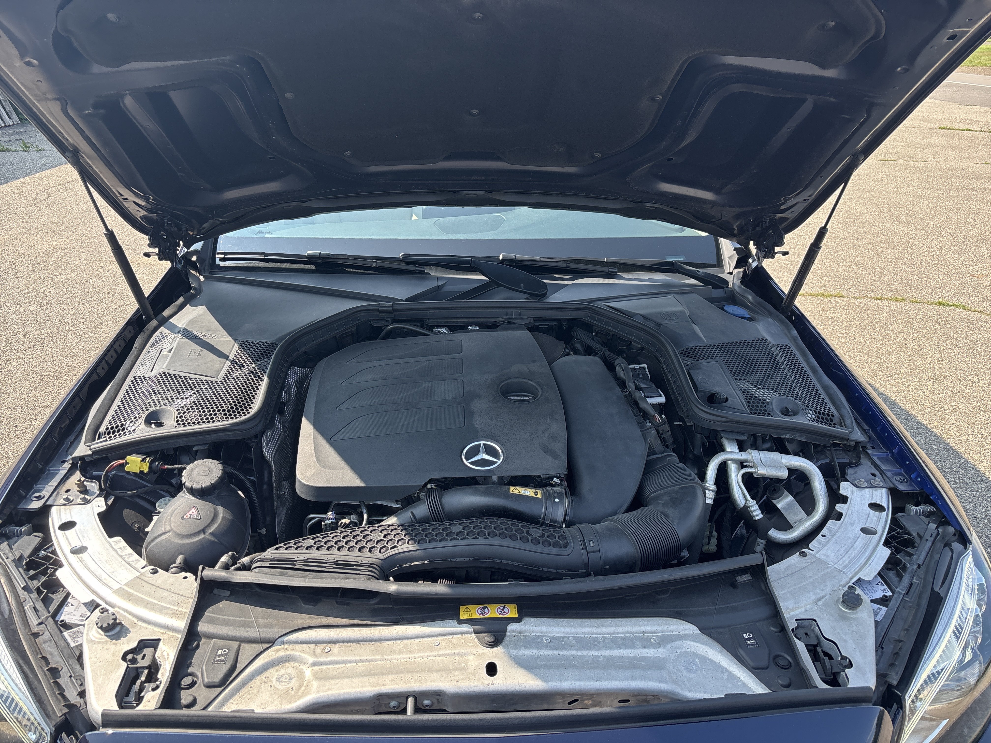 Used 2020 Mercedes-Benz C 300 4MATIC Sedan w/ Premium Package image 14