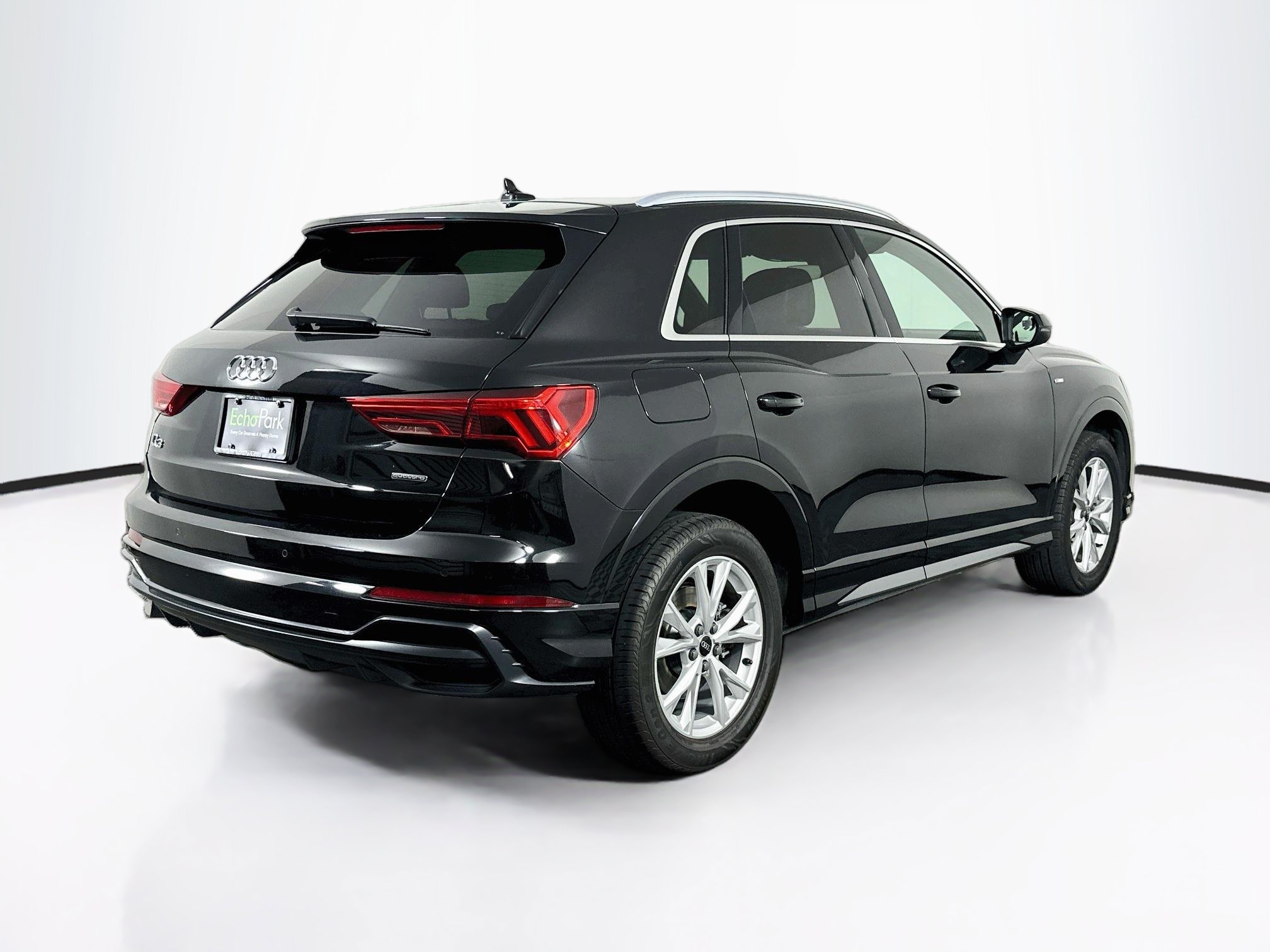Used 2022 Audi Q3 2.0T Premium Plus w/ Premium Plus Package AWD/4WD image 9