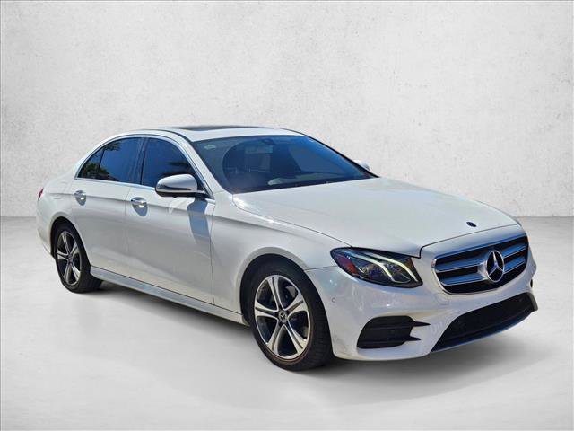 Certified 2019 Mercedes-Benz E 300 4MATIC image 3
