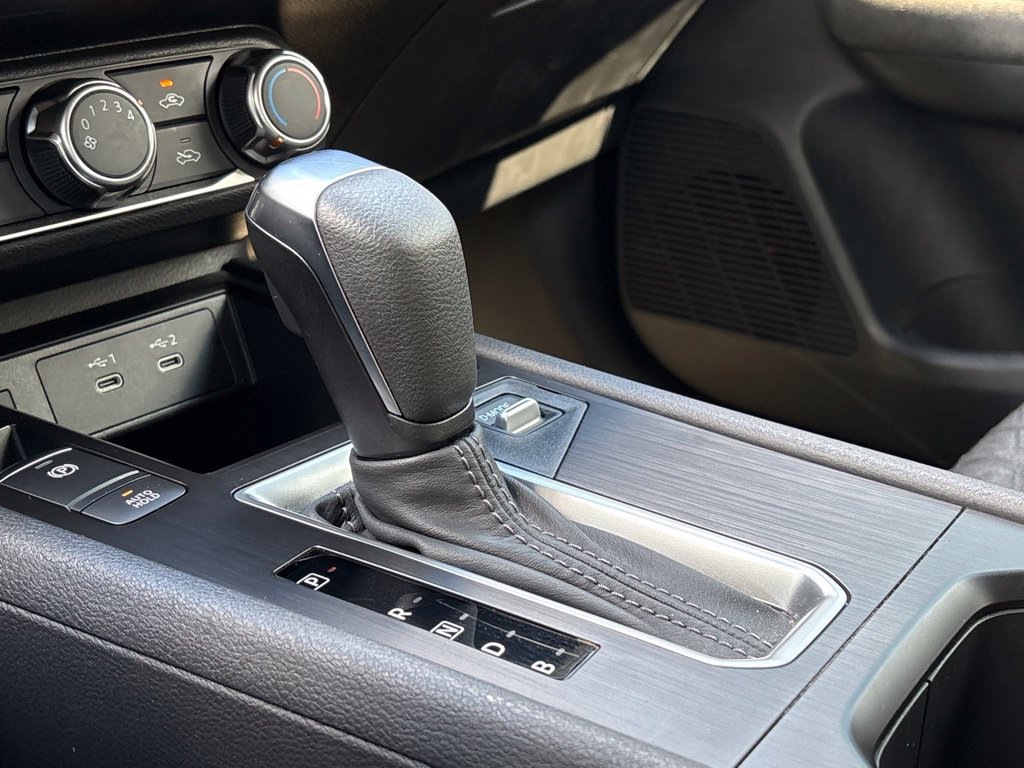 Used 2025 Nissan Kicks SV FWD image 28