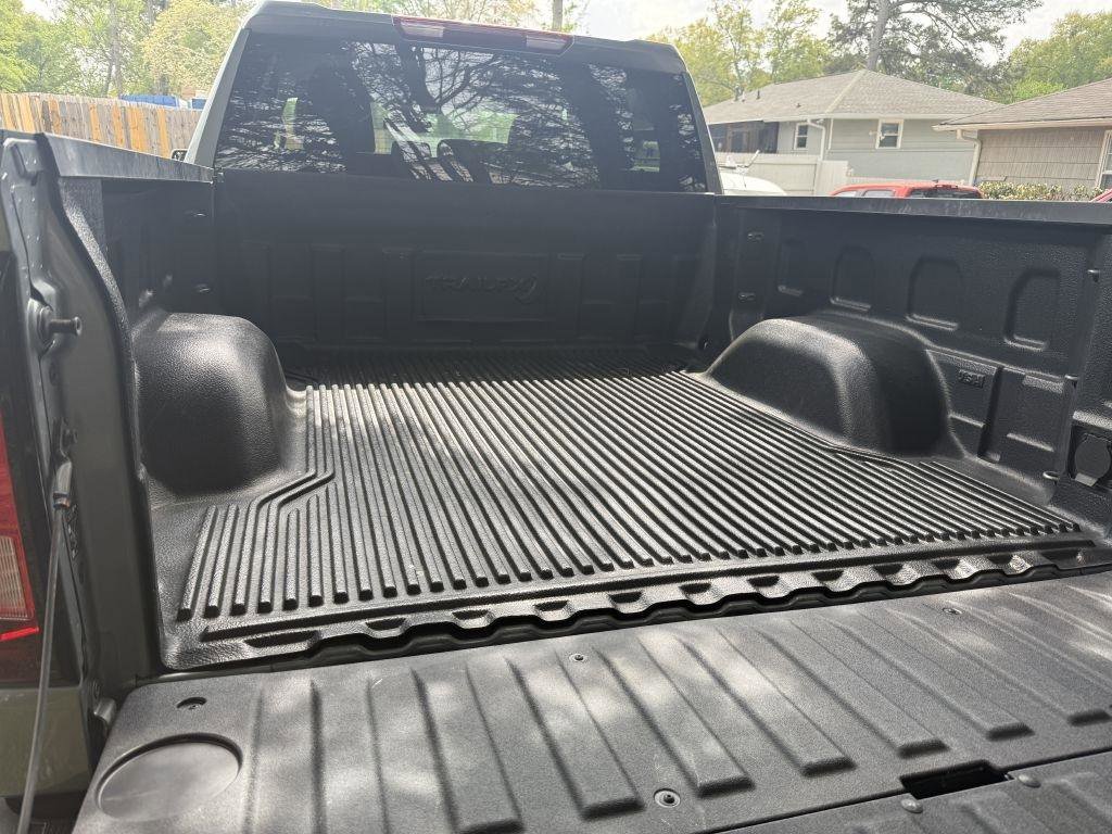 Used 2026 GMC Sierra 1500 SLT image 17