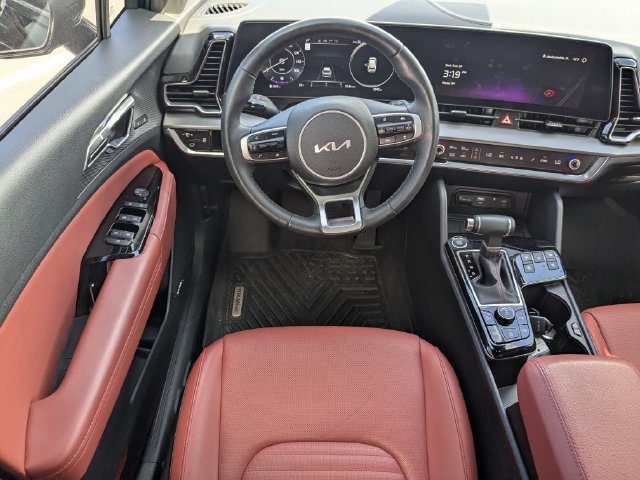 Certified 2024 Kia Sportage SX AWD/4WD image 18
