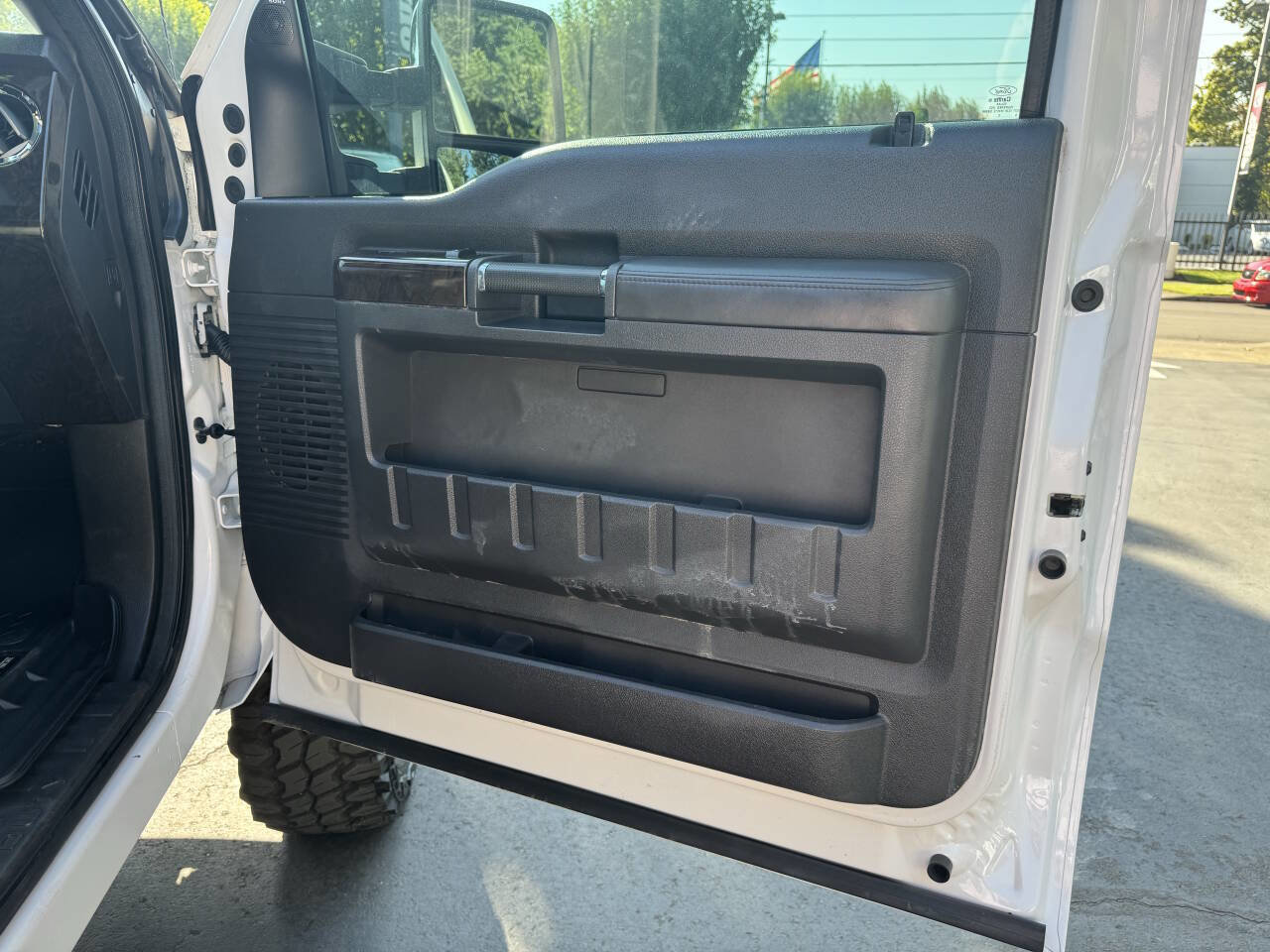 Used 2015 Ford F250 Platinum w/ FX4 Off-Road Package image 21