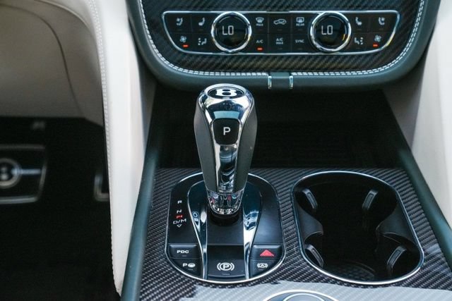 Used 2022 Bentley Bentayga AWD/4WD image 47