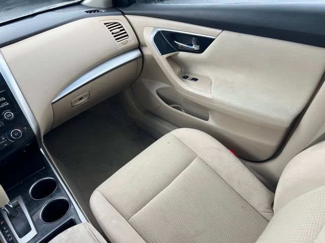 Used 2014 Nissan Altima 2.5 S w/ Display Audio Package image 12