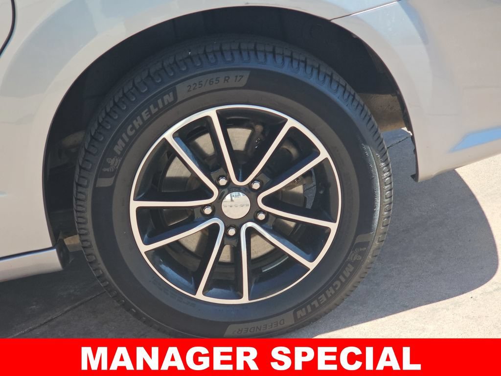 Used 2019 Dodge Grand Caravan GT FWD image 37
