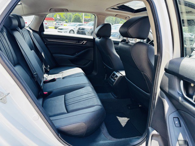 Used 2020 Honda Accord Touring image 16
