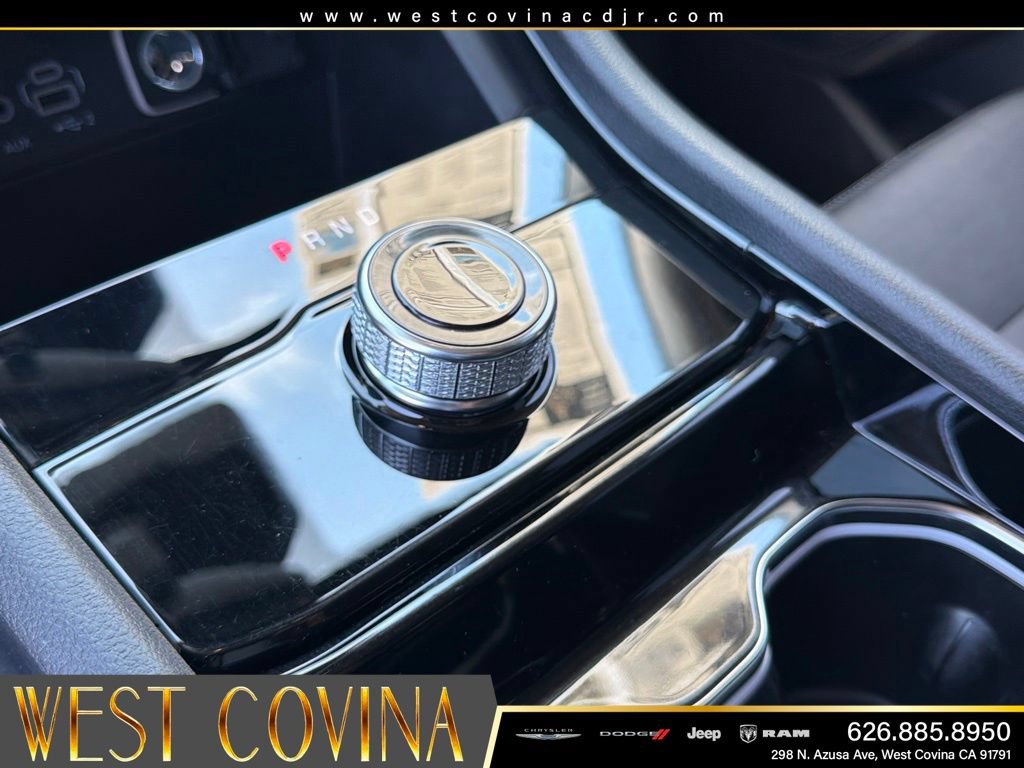 Used 2023 Jeep Grand Cherokee Limited RWD image 27