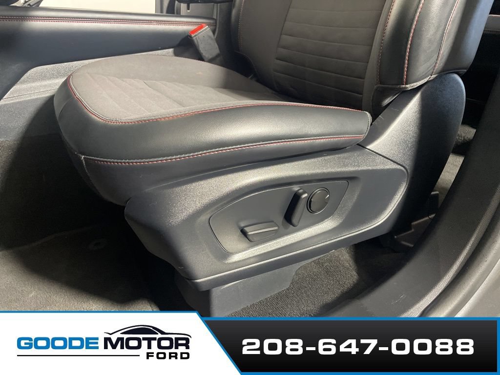 Certified 2025 Ford Explorer ST-Line AWD/4WD image 10