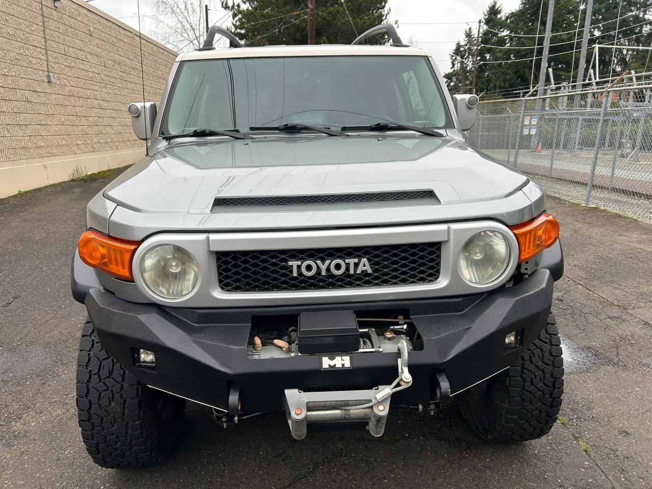 Used 2010 Toyota FJ Cruiser 4WD image 2