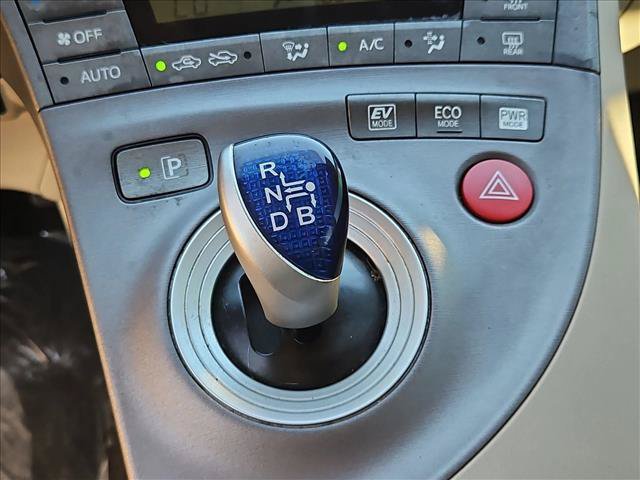 Used 2015 Toyota Prius Two FWD image 17
