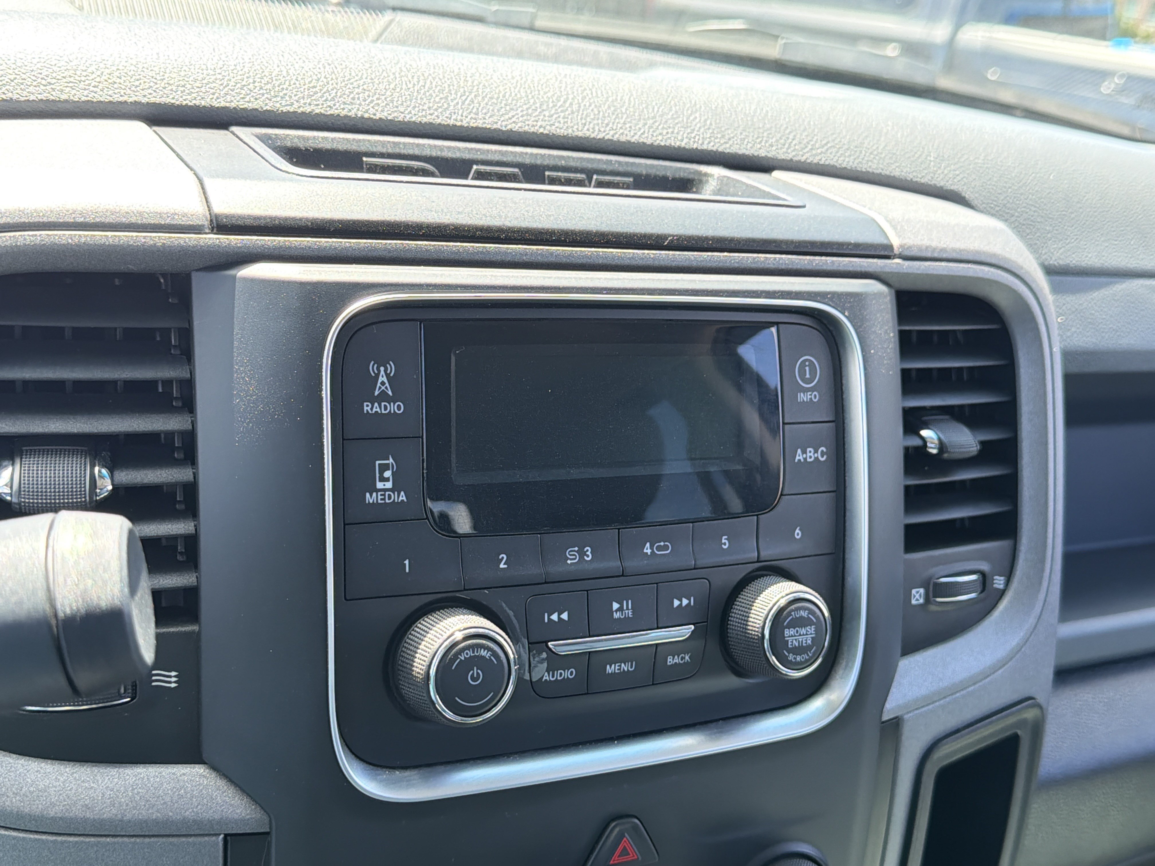 Used 2018 RAM 1500 ST w/ SXT Appearance Group AWD/4WD image 23