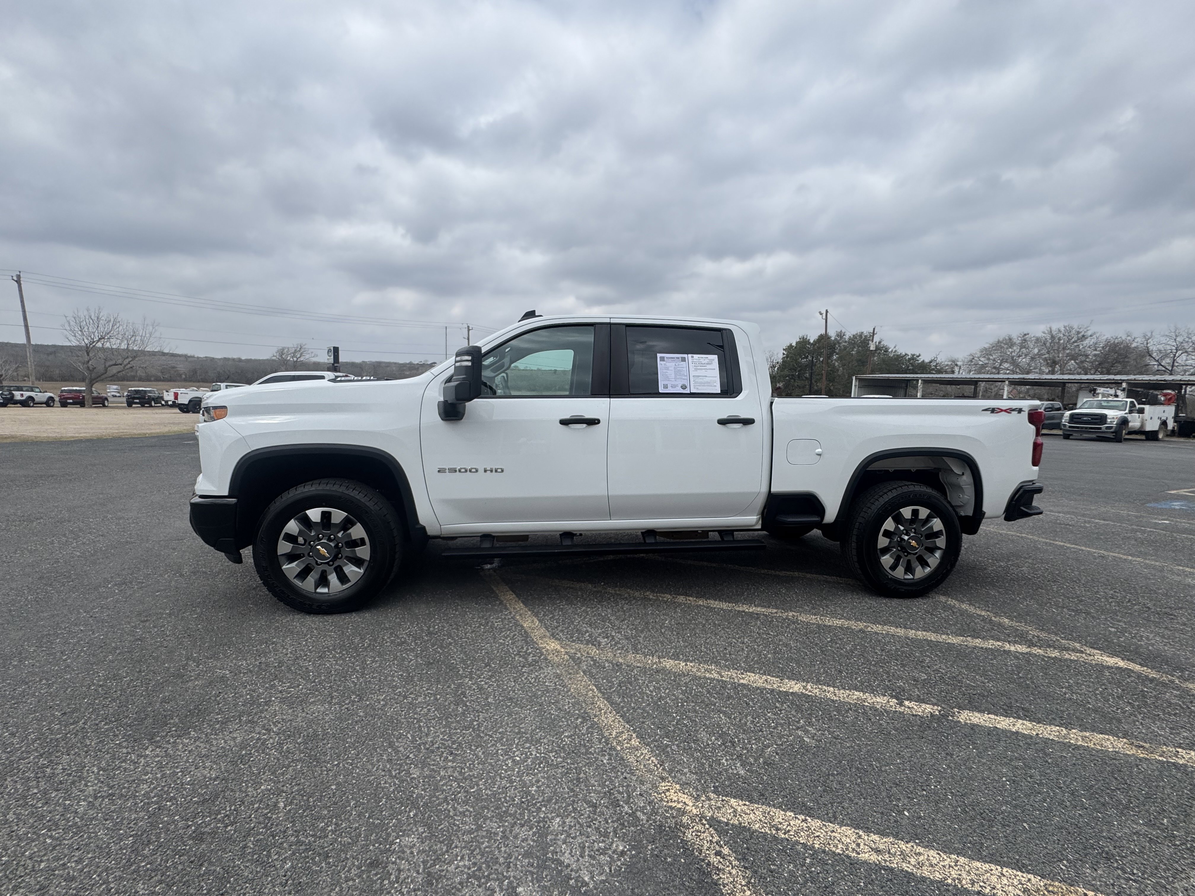 Used 2025 Chevrolet Silverado 2500 Custom w/ Custom Convenience Package image 5