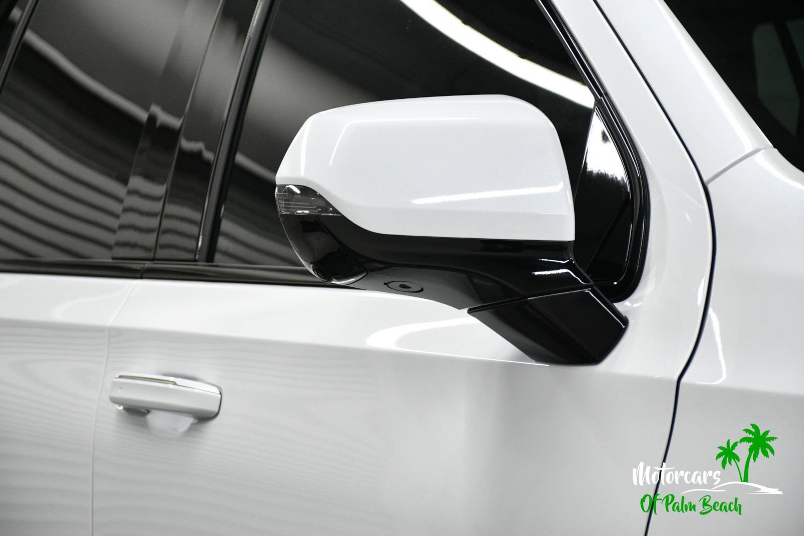 Used 2026 Cadillac Escalade V w/ LPO, ONYX Package image 19