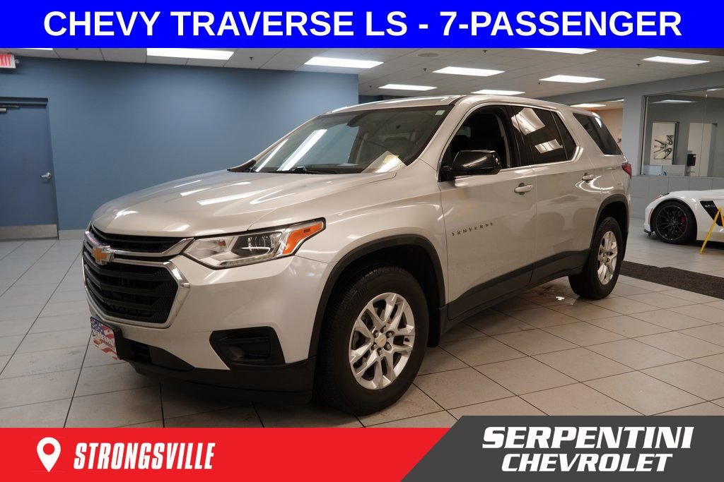 Used 2018 Chevrolet Traverse LS FWD image 1