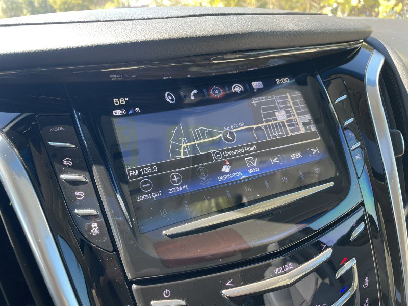 Used 2020 Cadillac Escalade Premium Luxury image 19