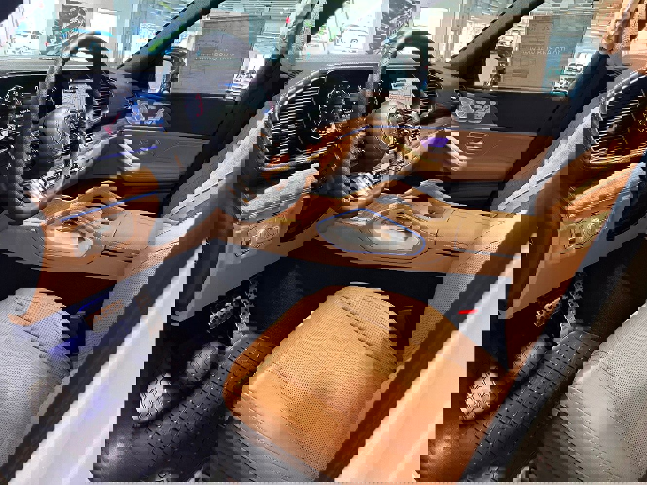 New 2026 Mercedes-Benz GLS 450 4MATIC image 7