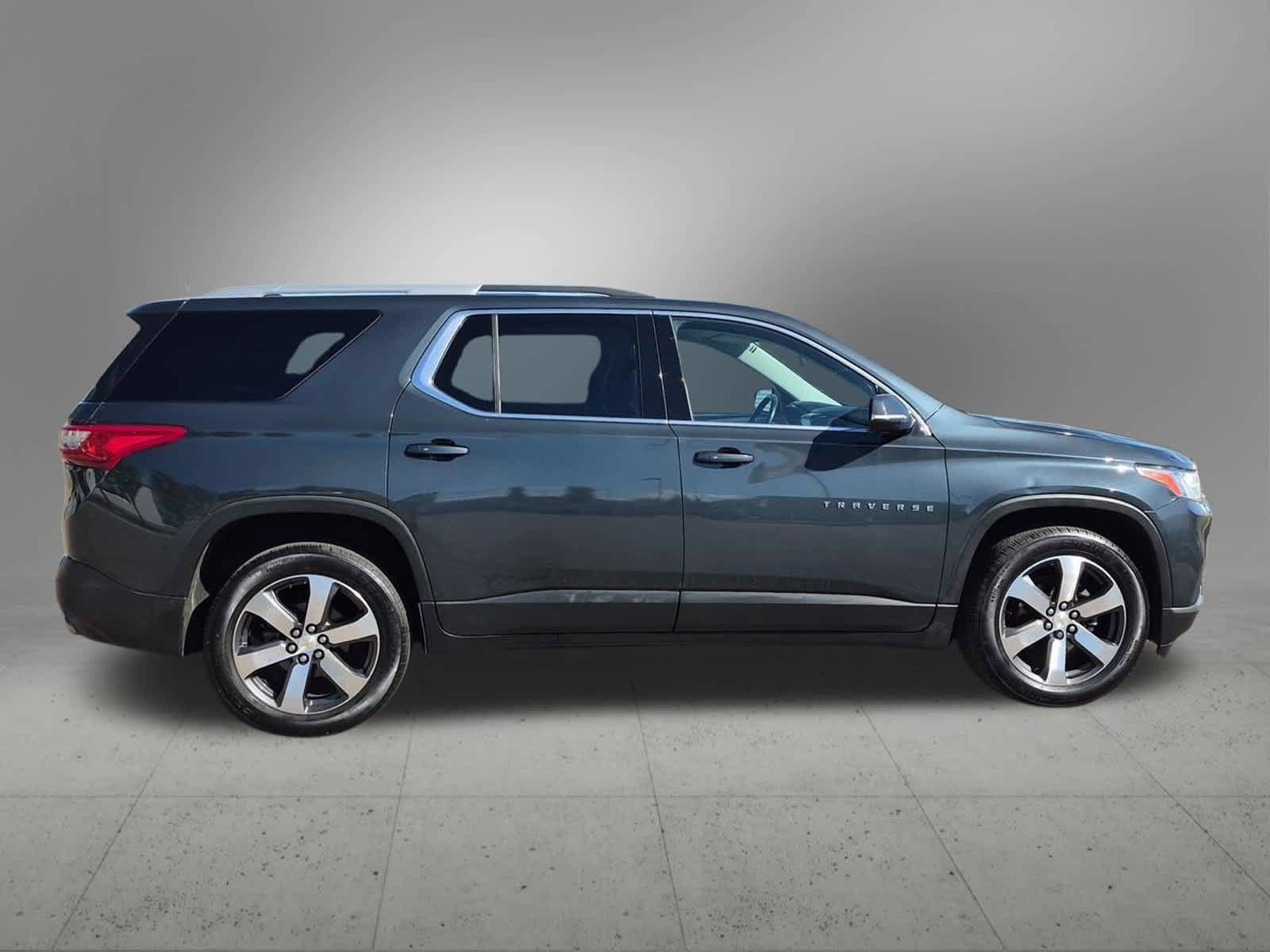 Used 2018 Chevrolet Traverse LT AWD/4WD image 7