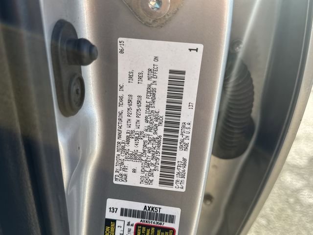 Used 2015 Toyota Tundra SR5 w/ TRD Off Road Package image 33