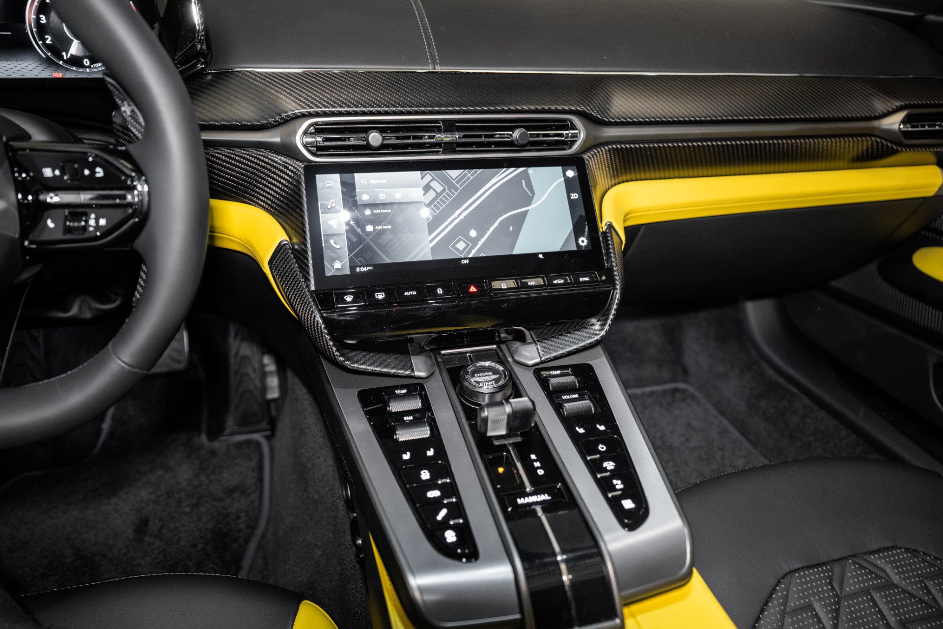 Used 2025 Aston Martin Vanquish image 24