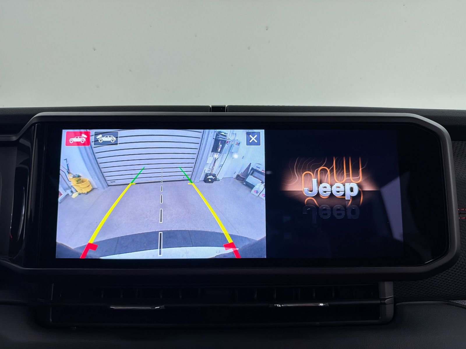 Used 2024 Jeep Wrangler Unlimited Rubicon 392 AWD/4WD image 6