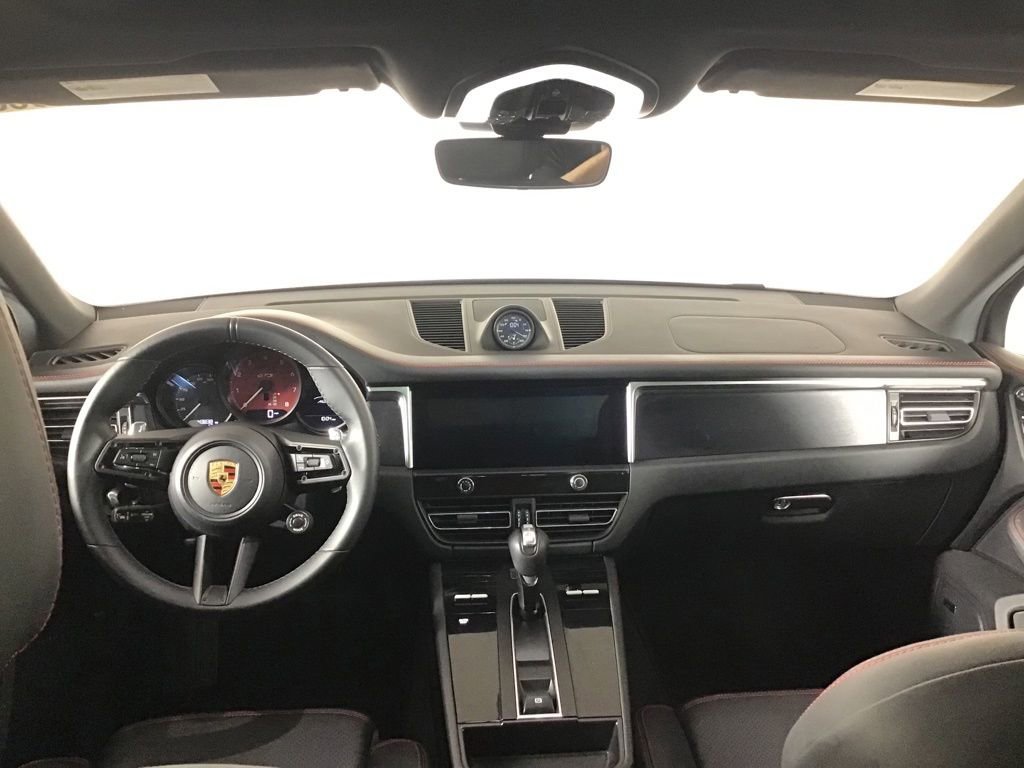 Certified 2023 Porsche Macan GTS w/ Sport Chrono Package AWD/4WD image 23