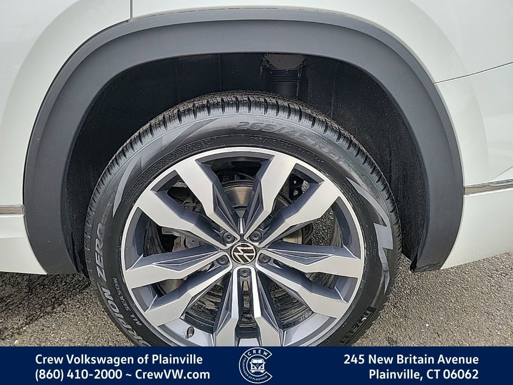 Used 2022 Volkswagen Atlas SEL Premium image 18