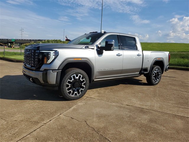 New 2025 GMC Sierra 2500 Denali Ultimate image 3