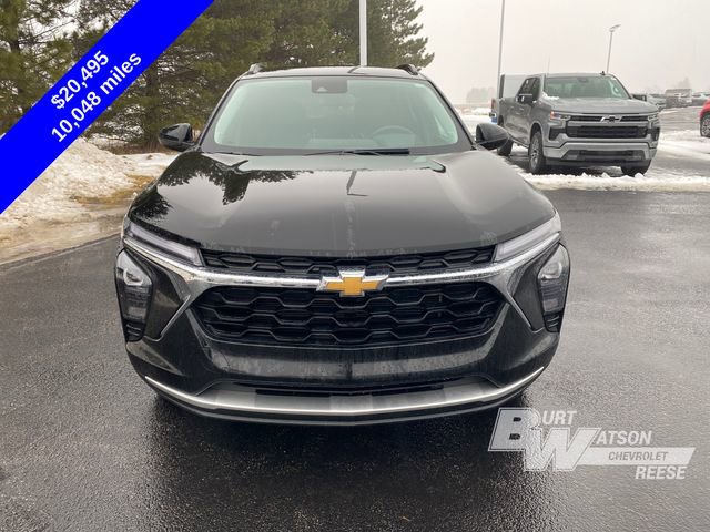 Used 2024 Chevrolet Trax LT w/ Driver Confidence Package image 9