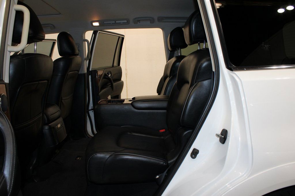 Used 2018 INFINITI QX80 2WD w/ Driver Assistance Package image 17