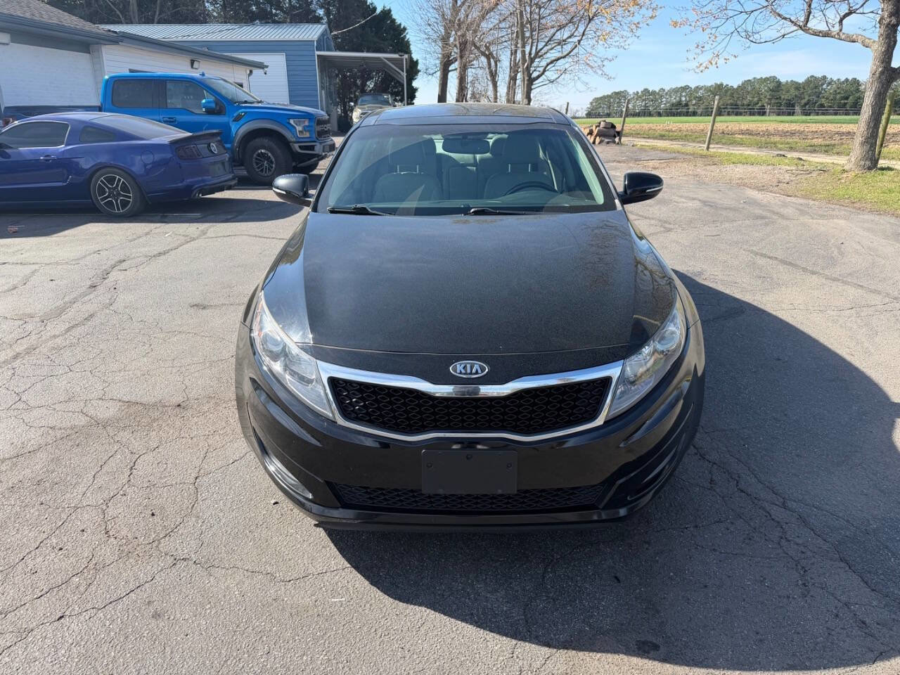 Used 2012 Kia Optima EX w/ Premium Pkg image 2