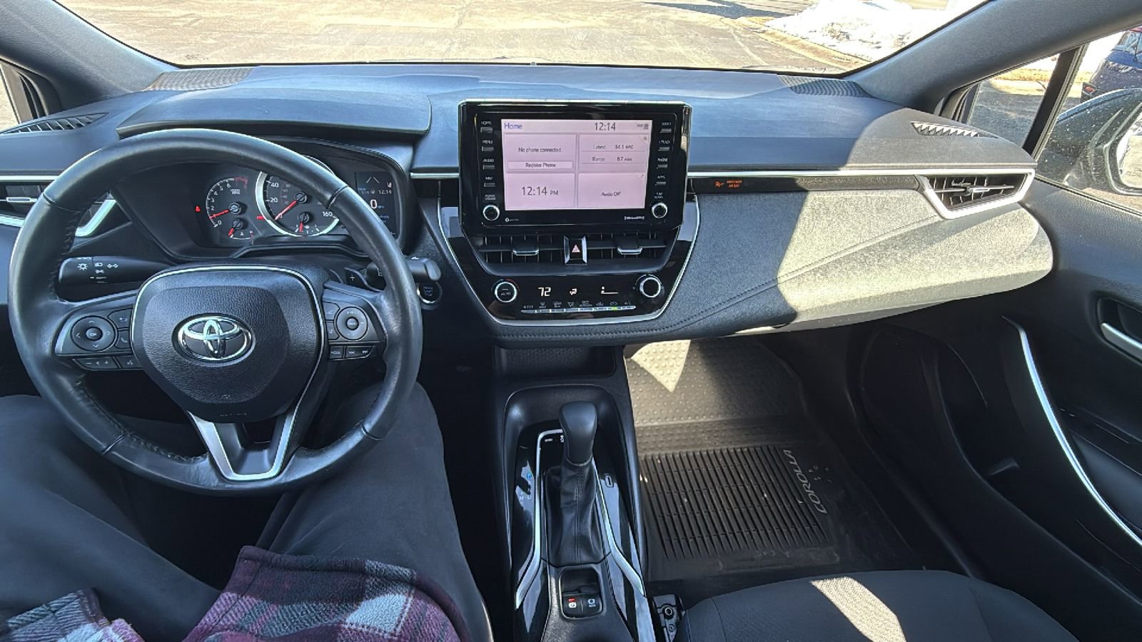 Certified 2022 Toyota Corolla SE w/ SE Premium Package image 15