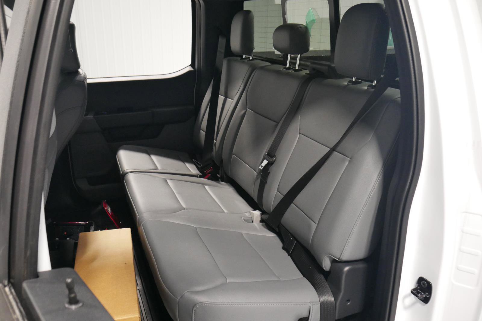 New 2025 Ford F250 XL w/ XL Chrome Package image 17