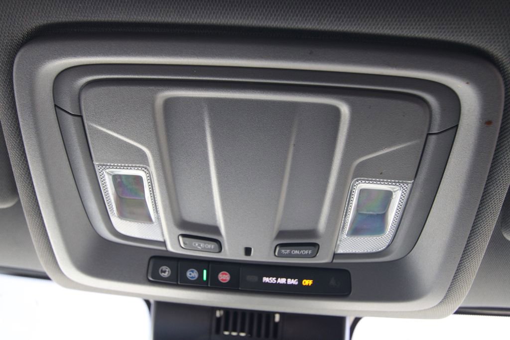 Used 2023 Chevrolet Silverado 1500 LT image 32