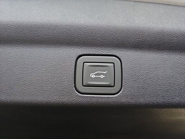 New 2026 Cadillac Escalade IQL Sport 1 w/ LPO, Floor Liner Package AWD/4WD image 14