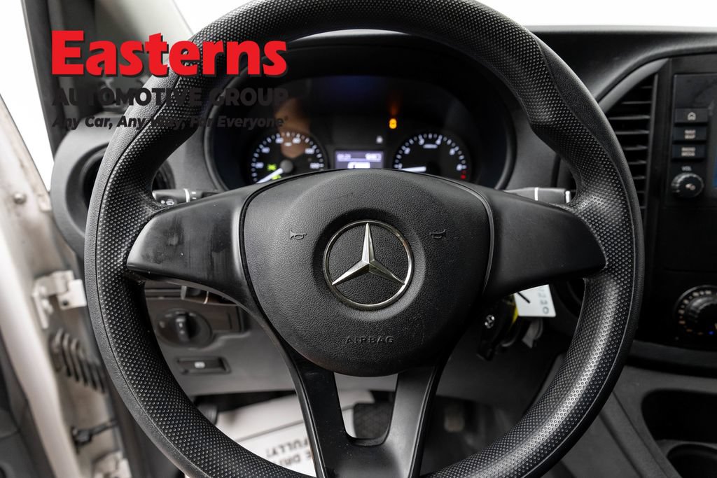 Used 2022 Mercedes-Benz Metris image 10