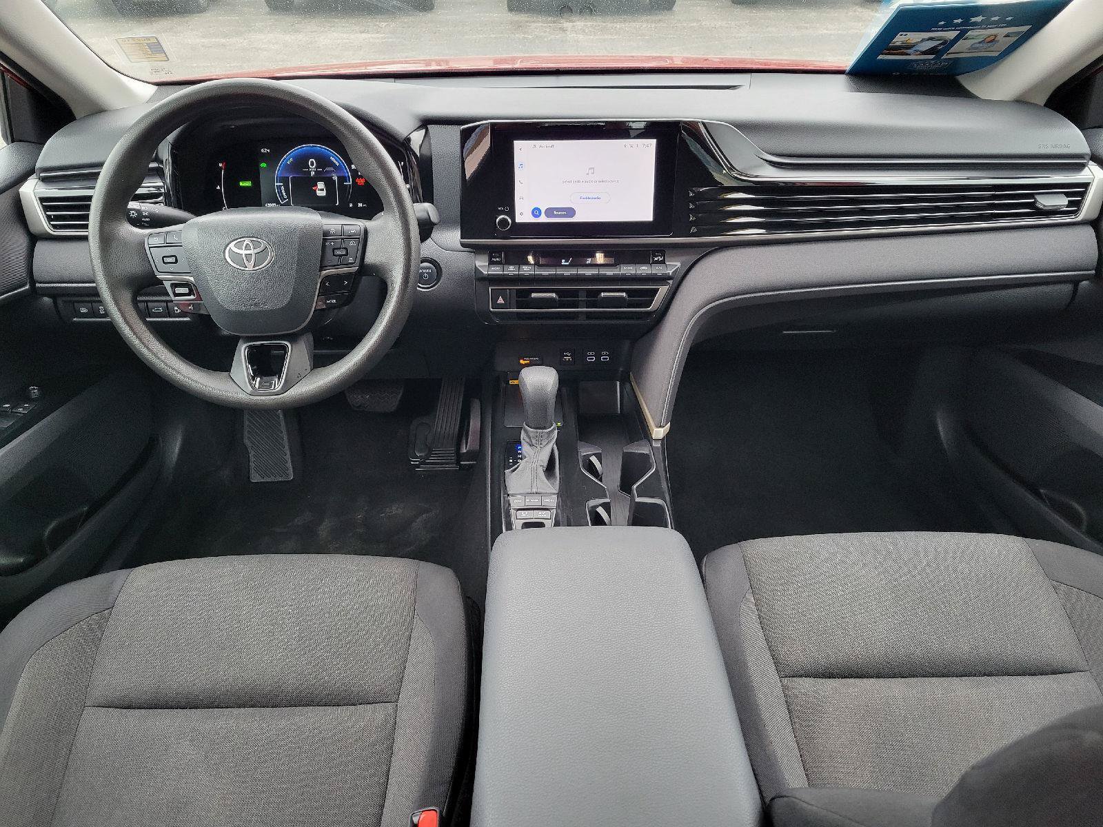 Used 2025 Toyota Camry LE FWD image 4
