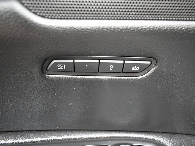 Used 2017 Cadillac XT5 Luxury w/ Driver Awareness Package image 19