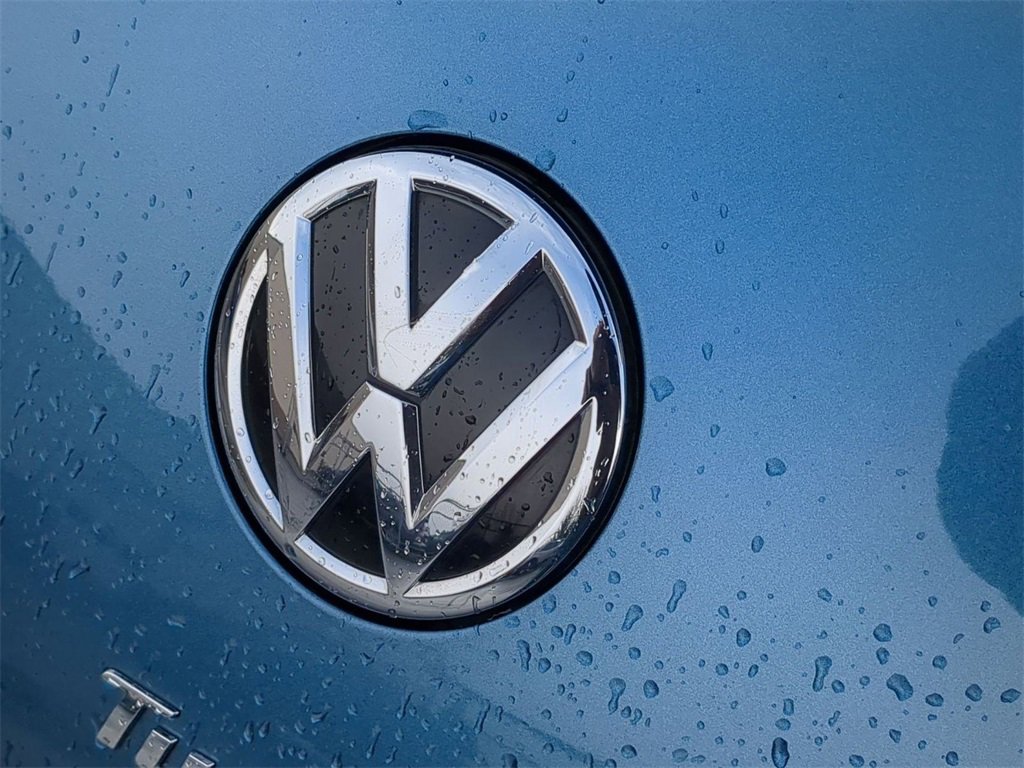 Used 2019 Volkswagen Beetle 2.0T SE image 24