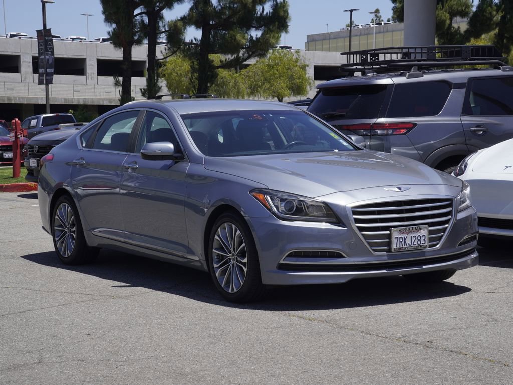 Used 2016 Hyundai Genesis 3.8 RWD image 2