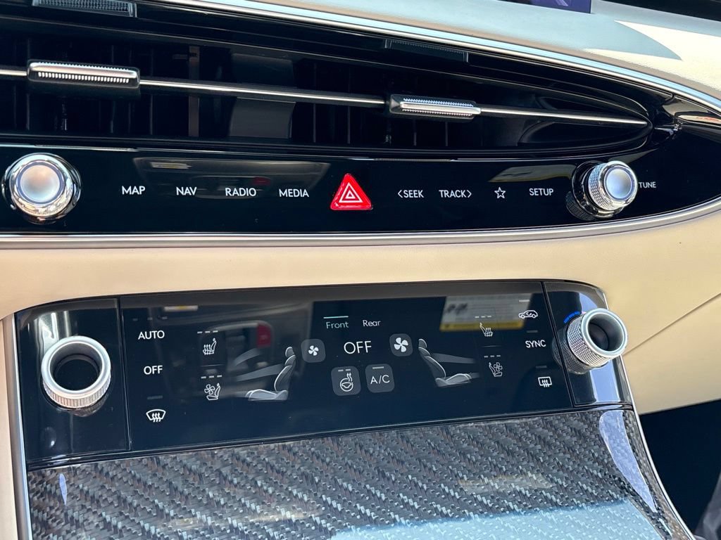 New 2026 Genesis GV70 3.5T Sport Prestige AWD/4WD image 18